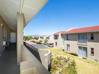 1 Bedroom Apartment For Sale in Bellville - Lul7.webp