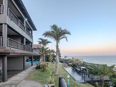 Commercial Property For Sale in Amanzimtoti - 2si0.webp