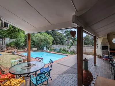 3 Bedroom House For Sale in Durban North - zm2E.webp