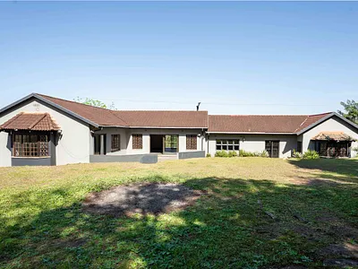 4 Bedroom House For Sale in Kloof - Pqgs.webp