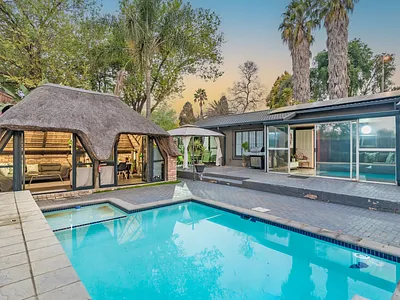 3 Bedroom House For Sale in Roodepoort - bQJl.webp