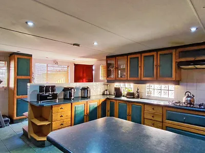 3 Bedroom House For Sale in Germiston - j3SS.webp