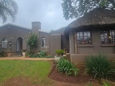 4 Bedroom House For Sale in Springs - mWmQ.webp