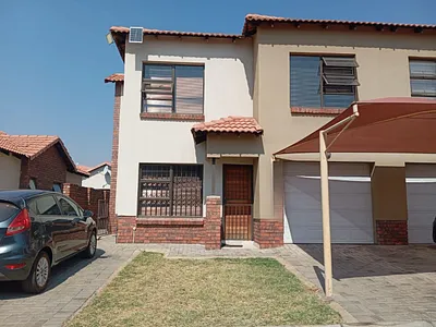 3 Bedroom House For Sale in Rustenburg - Grhh.webp