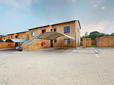 2 Bedroom Townhouse For Sale in Germiston - 8zdi.webp