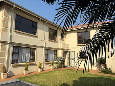 5 Bedroom House For Sale in Edenvale - WEz0.webp