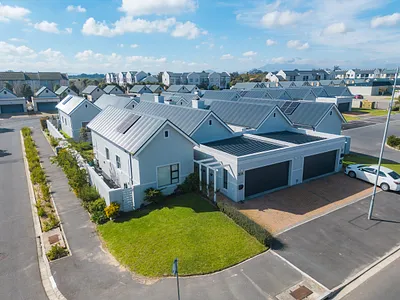 3 Bedroom House For Sale in Kraaifontein - dUU3.webp
