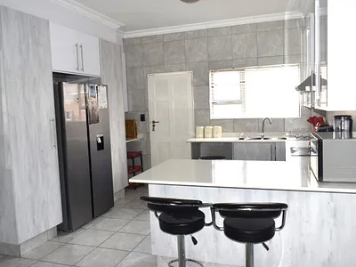 3 Bedroom House For Sale in Brakpan - hc9V.webp