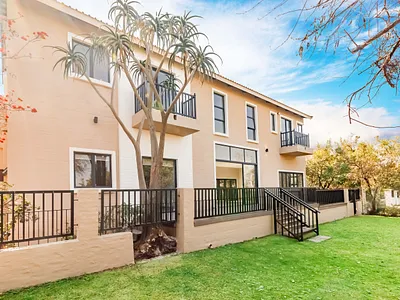 6 Bedroom House For Sale in Centurion - vxWg.webp