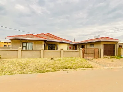2 Bedroom House For Sale in Benoni - zZHt.webp