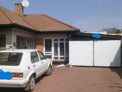 3 Bedroom House For Sale in Vanderbijlpark - R1bh.webp