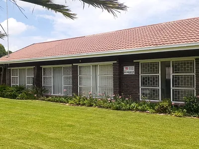 4 Bedroom House For Sale in Vanderbijlpark - O4BA.webp