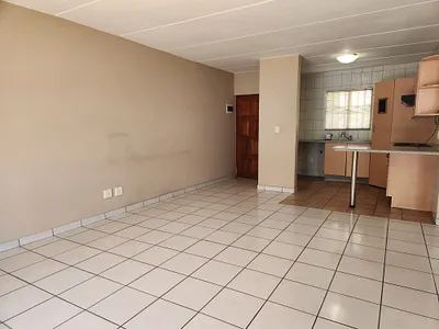 2 Bedroom Apartment For Sale in Bedfordview - Ascp.webp