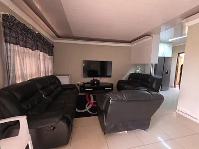 3 Bedroom House For Sale in Empangeni - xAWb.webp