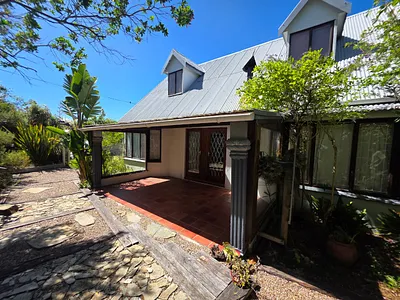 3 Bedroom House For Sale in Sedgefield - oYwq.webp