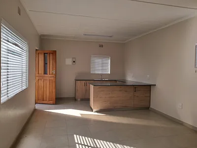 1 Bedroom Apartment To Rent in Humansdorp - Rn0X.webp