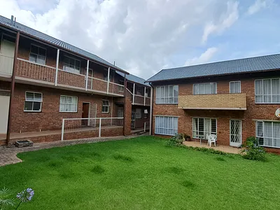 2 Bedroom Apartment To Rent in Roodepoort - fYnu.webp