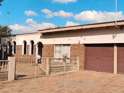 5 Bedroom House For Sale in Heidelberg - 5hai.webp