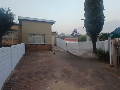 3 Bedroom House To Rent in Nigel - mV5g.webp