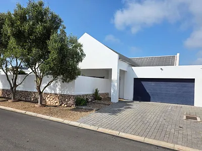 3 Bedroom House For Sale in Langebaan - 3rZX.webp