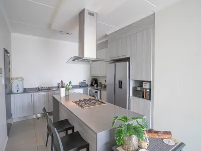 2 Bedroom Apartment For Sale in Midrand - img