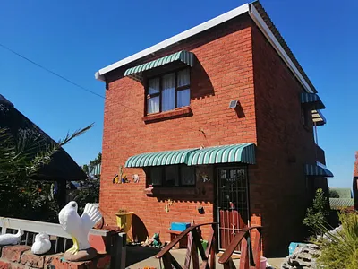 3 Bedroom House For Sale in East London - esxe.webp