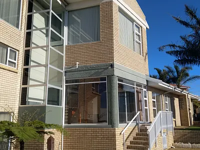 3 Bedroom House For Sale in Mossel Bay - f67b.webp