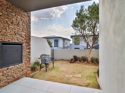 2 Bedroom Townhouse For Sale in Eye Of Africa, Eikenhof - CAiX.webp