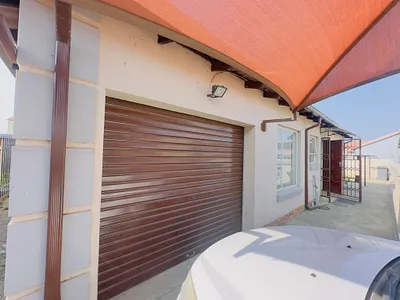 3 Bedroom House For Sale in Nigel - aMlb.webp