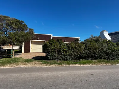 2 Bedroom House For Sale in Bettys Bay - 9rUF.webp