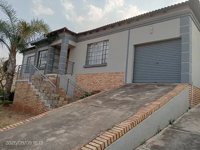 3 Bedroom House To Rent in Rustenburg - img