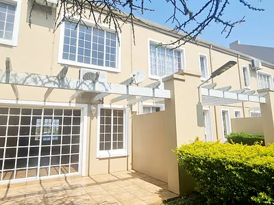 2 Bedroom Townhouse To Rent in Louis Trichardt - img