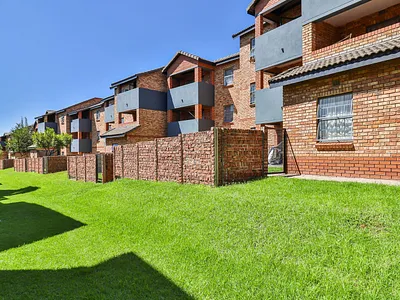 2 Bedroom Apartment For Sale in Midrand - kWmz.webp