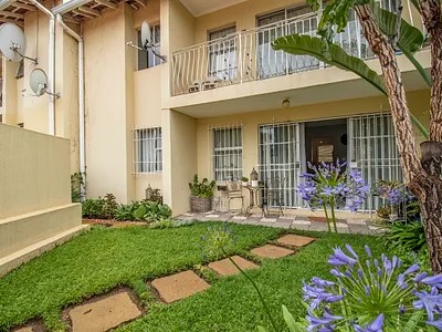 2 Bedroom Apartment For Sale in Sandton - yJ53.webp
