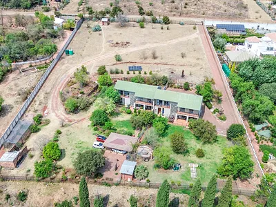 6 Bedroom House For Sale in Centurion - YAF3.webp