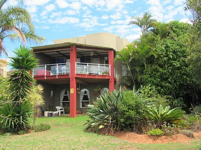 4 Bedroom House For Sale in Jeffreys Bay - uddN.webp