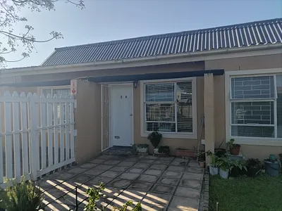 3 Bedroom Apartment For Sale in Blouberg - RYtL.webp