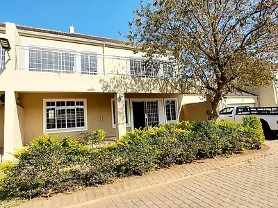 4 Bedroom Townhouse To Rent in Louis Trichardt - img