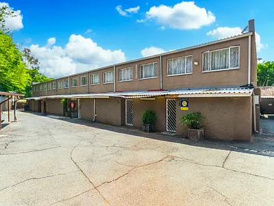 3 Bedroom Apartment For Sale in Randburg - H2yb.webp