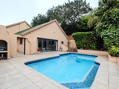 4 Bedroom House For Sale in Umhlanga - usgF.webp