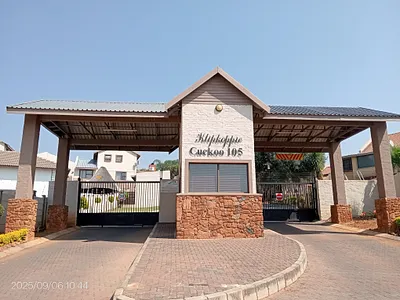 4 Bedroom Townhouse To Rent in Rustenburg - img
