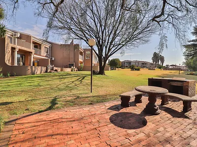 3 Bedroom Townhouse For Sale in Vereeniging - img