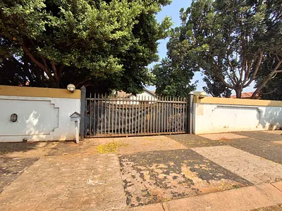 3 Bedroom House For Sale in Akasia - GaKQ.webp