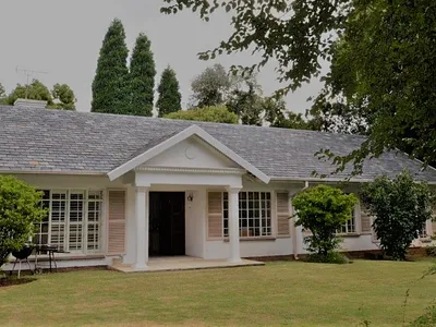 4 Bedroom House For Sale in Bedfordview - Yl0q.webp