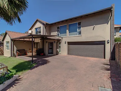 3 Bedroom House For Sale in Edenvale - IUfu.webp