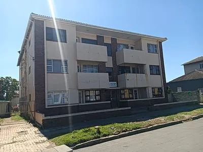2 Bedroom Apartment For Sale in East London - img