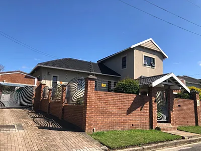 2 Bedroom House For Sale in East London - 7goY.webp