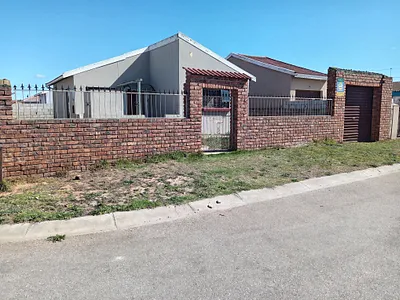 3 Bedroom House For Sale in Motherwell 7, Motherwell - img