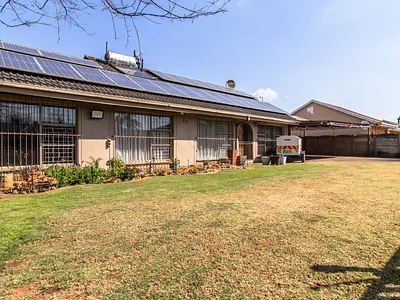 4 Bedroom House For Sale in Vereeniging - WSCn.webp
