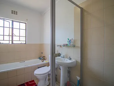 2 Bedroom Apartment For Sale in Midrand - EQKX.webp